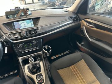 BMW X1 18 d xDrive *Navi*Pano*BiXenon*AHK*