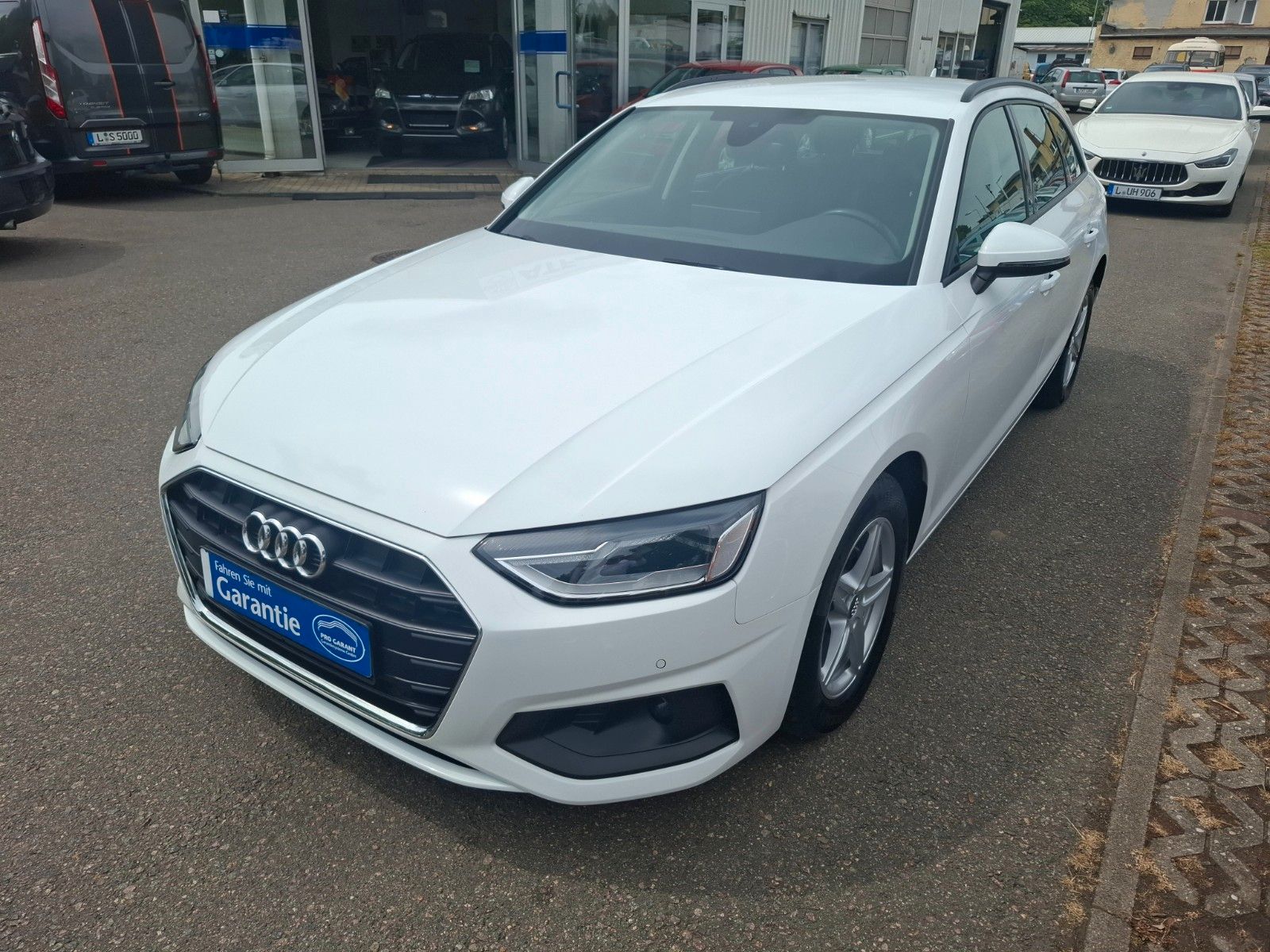 Audi A4 - 1