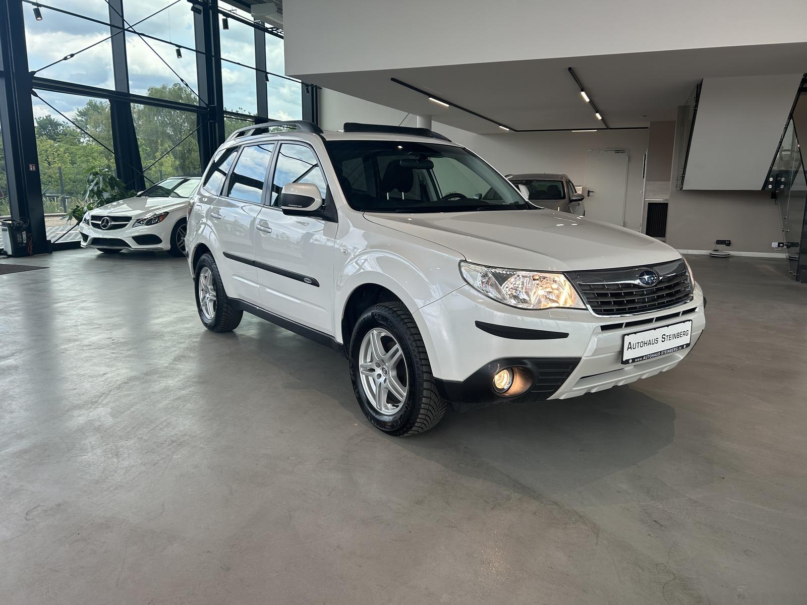 Subaru Forester GASANLAGE+BENZIN+LEDER+PANO+AHK+ALLRAD