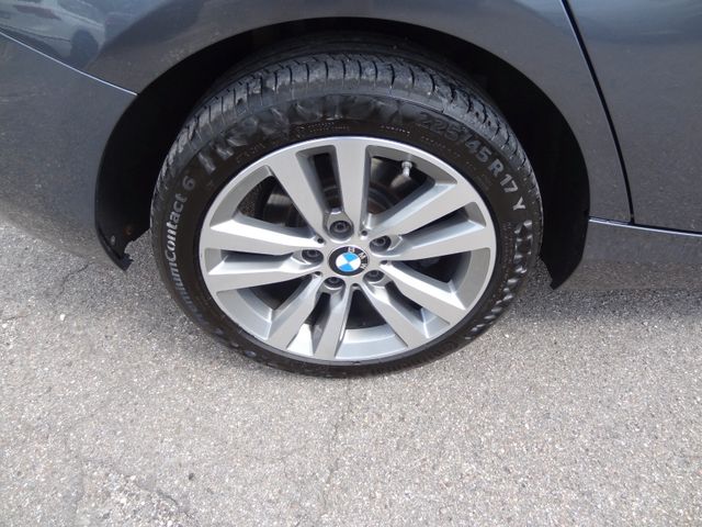 Fahrzeugabbildung BMW 120d xDrive/1.Hand/4x4/LED/SitzH/PDC/Navi/190PS/