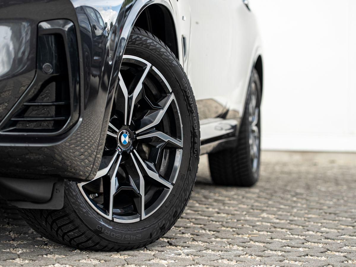 BMW X4 xDrive30i M-Sport AHK PANO HuD ACC Laser KoZg foto 5