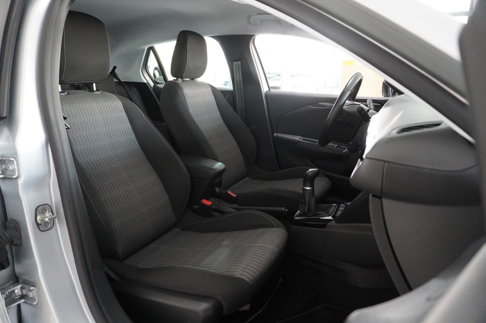 Fahrzeugabbildung Opel Corsa F 1.2 ELEGANCE NAVI/LED/TEMP./SPORT/DAB+