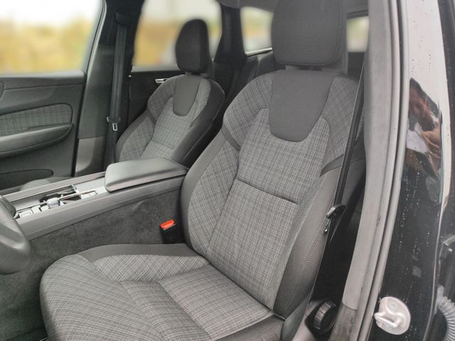 VOLVO XC 60 (Bild 19 von Array)