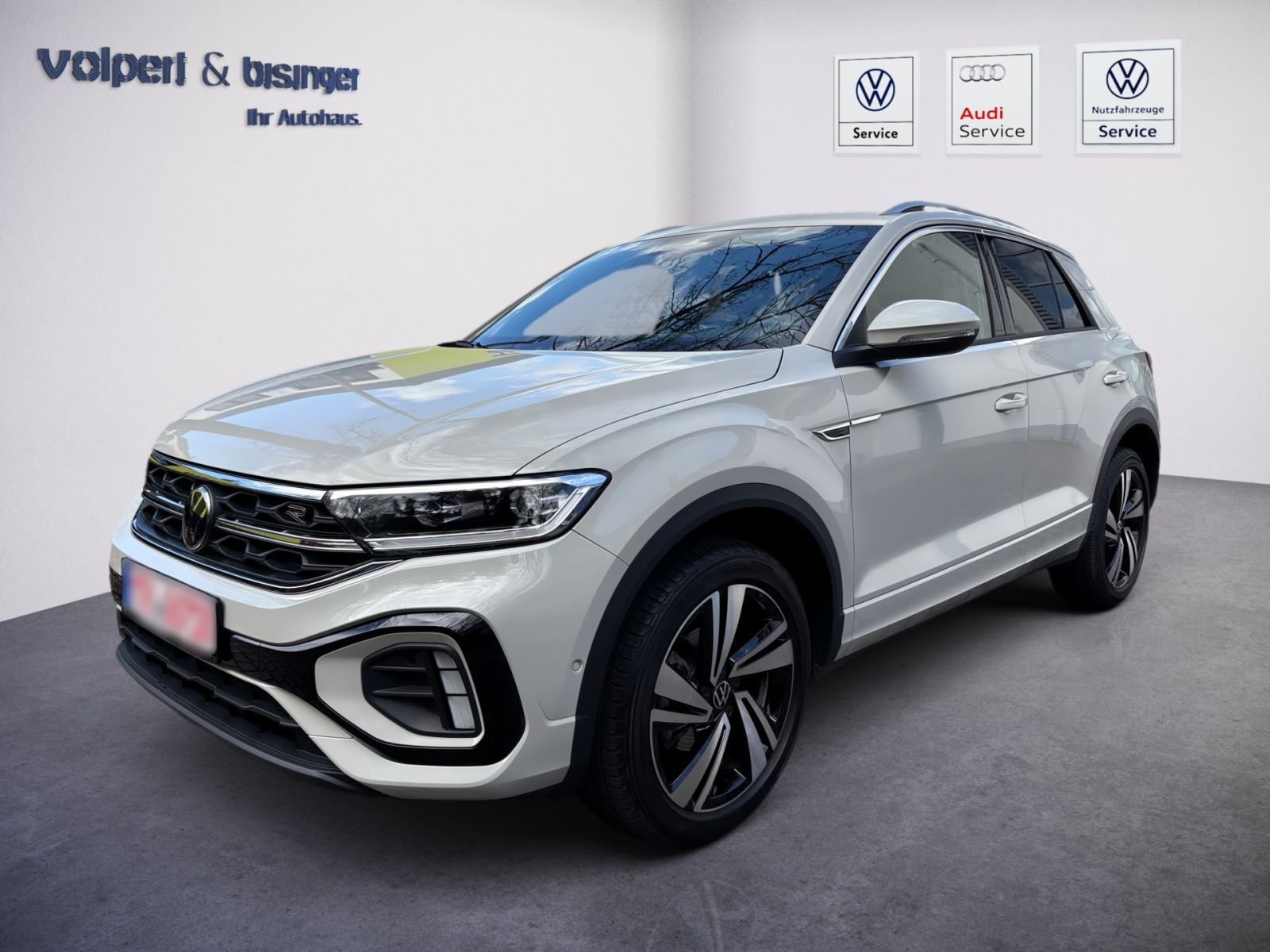 VW T-Roc – T-Roc R-Line 1,5 l TSI DSG_Easy Open_AssistP_LED Fahrzeugbild
