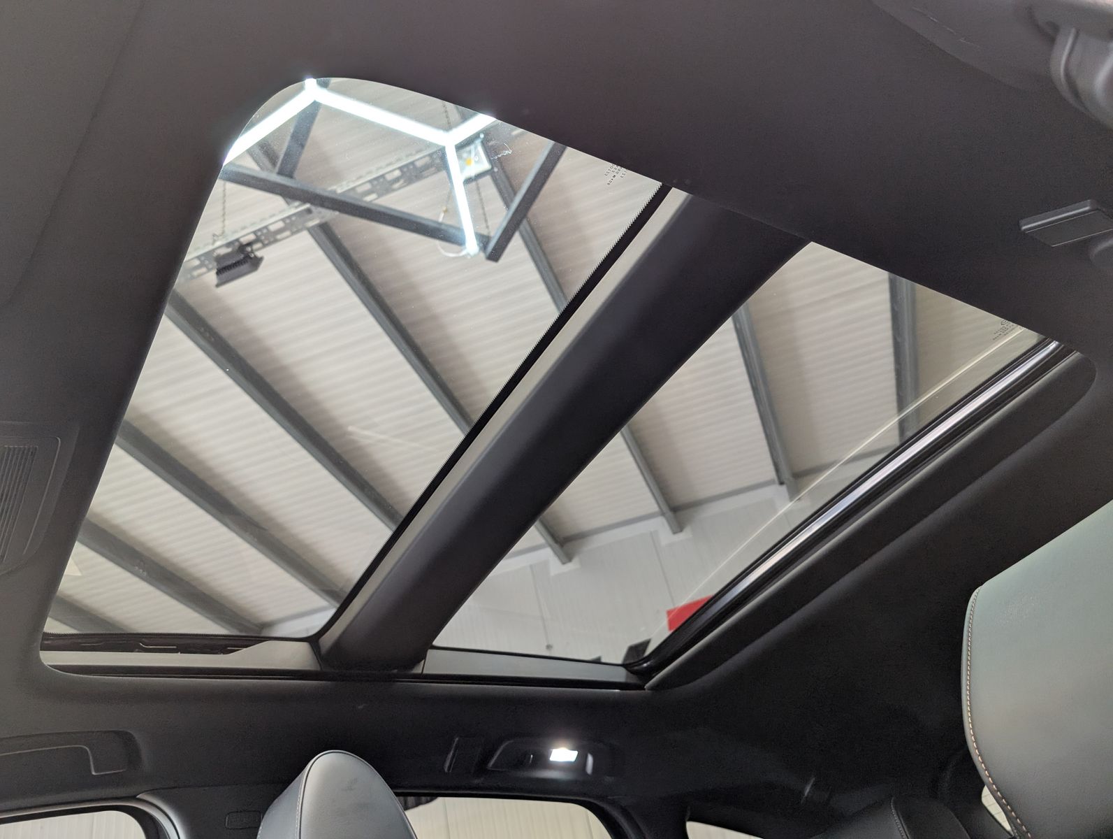 Fahrzeugabbildung Mazda CX-60 2.5L e-SKYACTIV PHEV 327 Homura+ Pano Bose