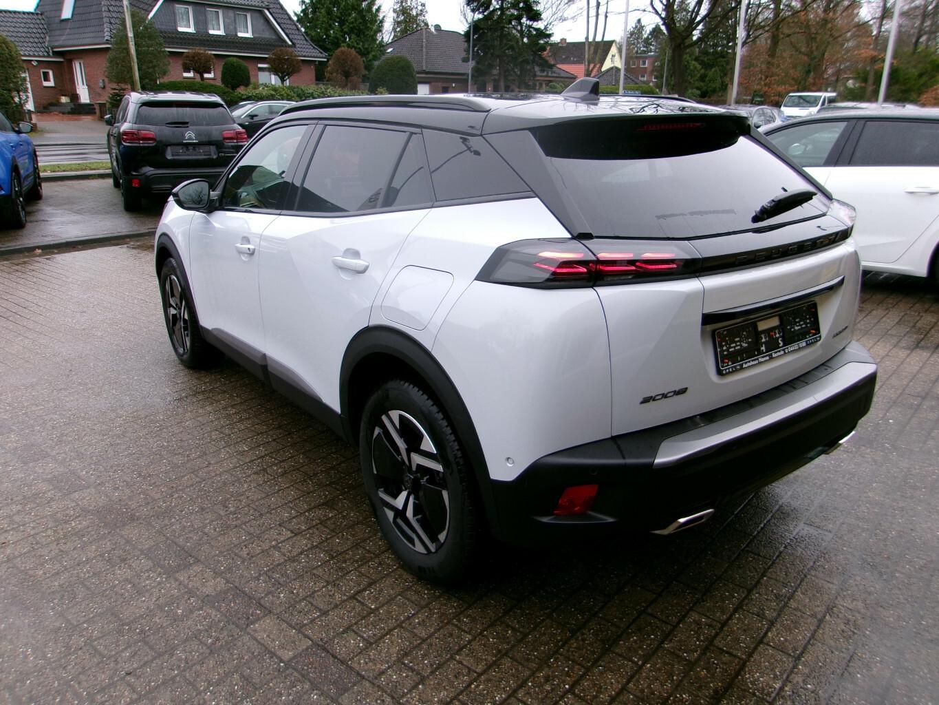 Peugeot 2008 Hybrid 145 GT LED Navi Kamera360 ACC PDC Ke