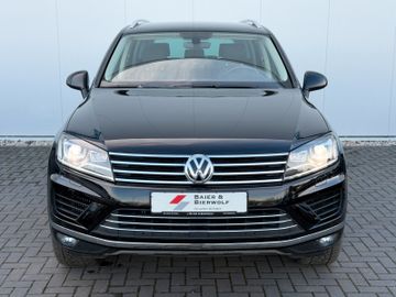 Volkswagen Touareg - 2