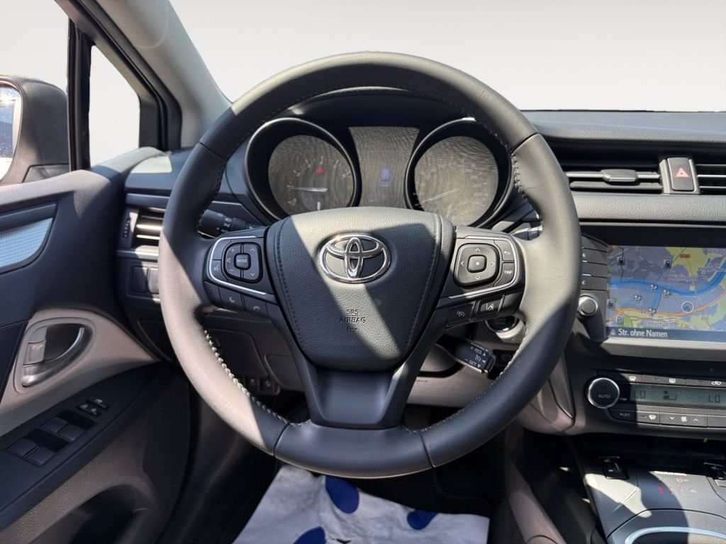 Fahrzeugabbildung Toyota Avensis Touring Sports 1.8 Team Deutschland