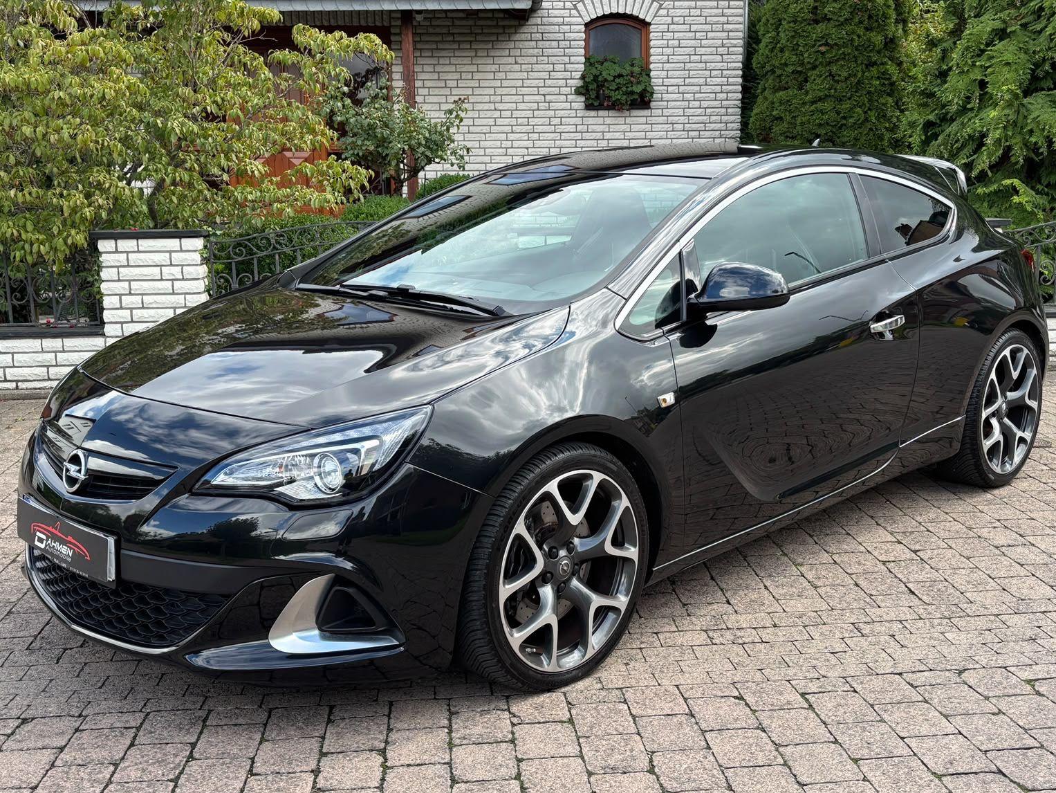 Opel Astra J GTC OPC 2.0 280ch - Carnet entretien - Sièges sport - Régulateur de vitesse - Suspension sport
