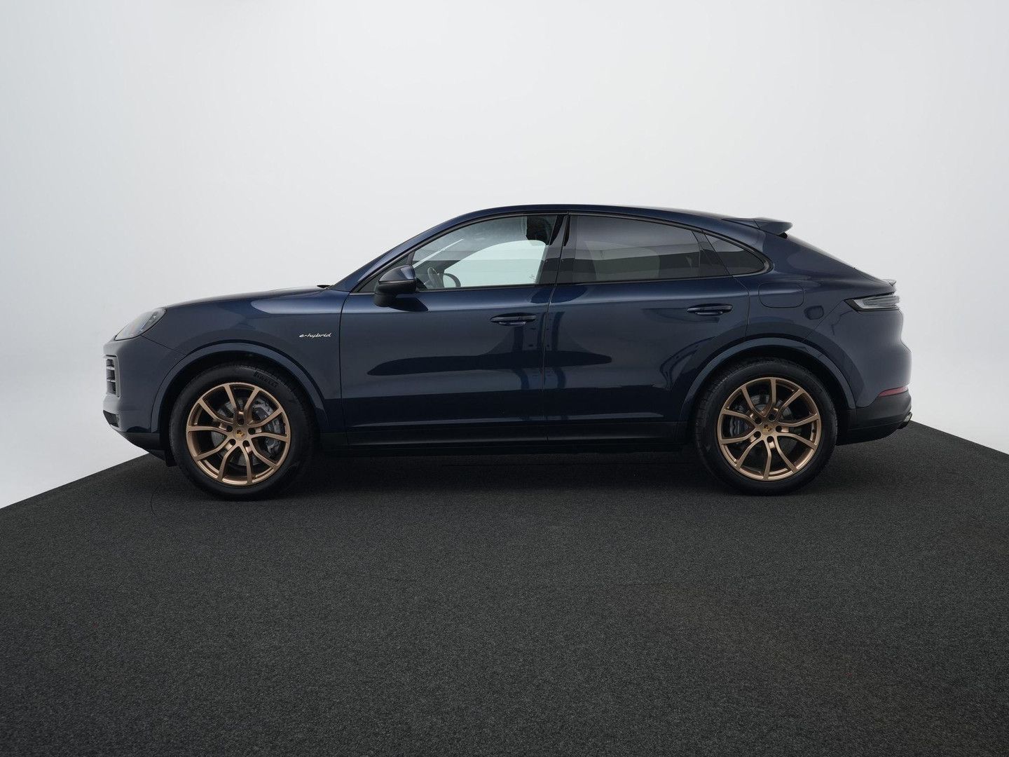 Porsche Cayenne E-Hybrid Coupé imagem 2