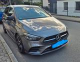 Mercedes-Benz B 180 -