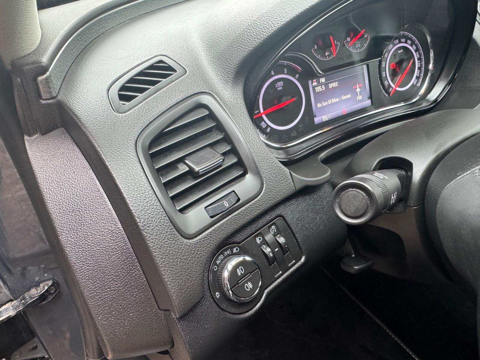Opel Insignia 2015 — photo 11