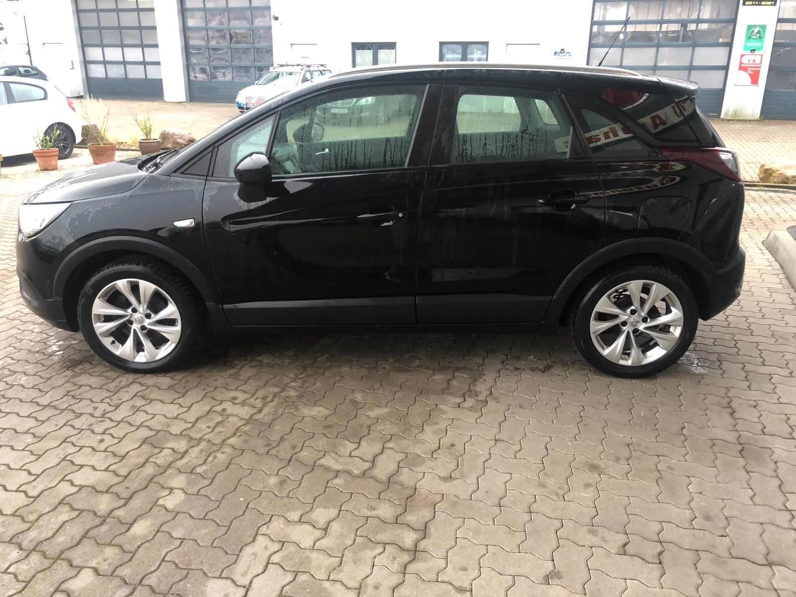 Fahrzeugabbildung Opel Crossland (X) Edition