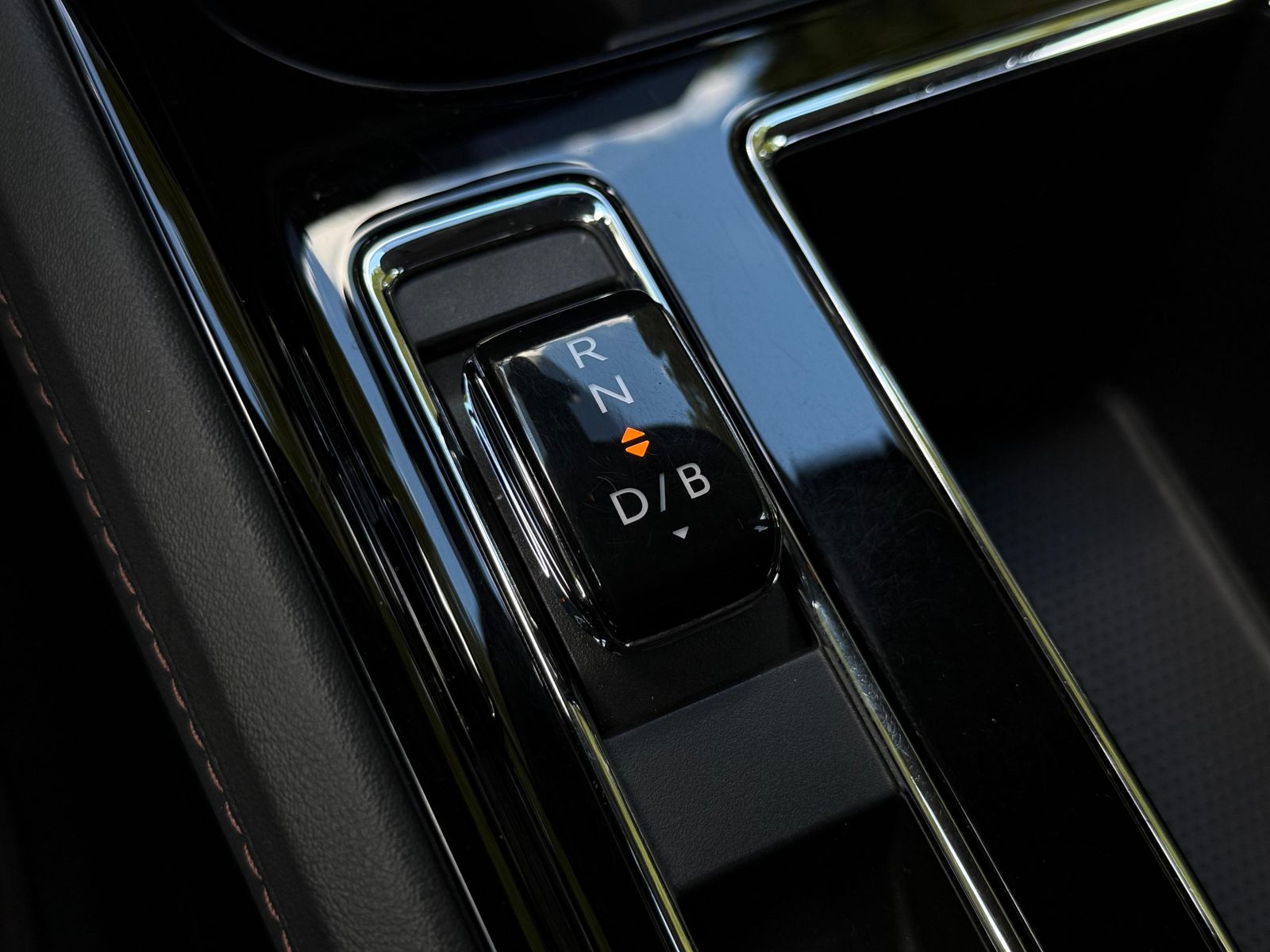 Fahrzeugabbildung SKODA Enyaq 80 x Suite CCS+MATRIX+KAM+AHK+LEDER+SPORT