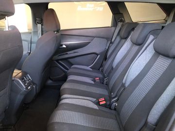 Peugeot 5008 - 10