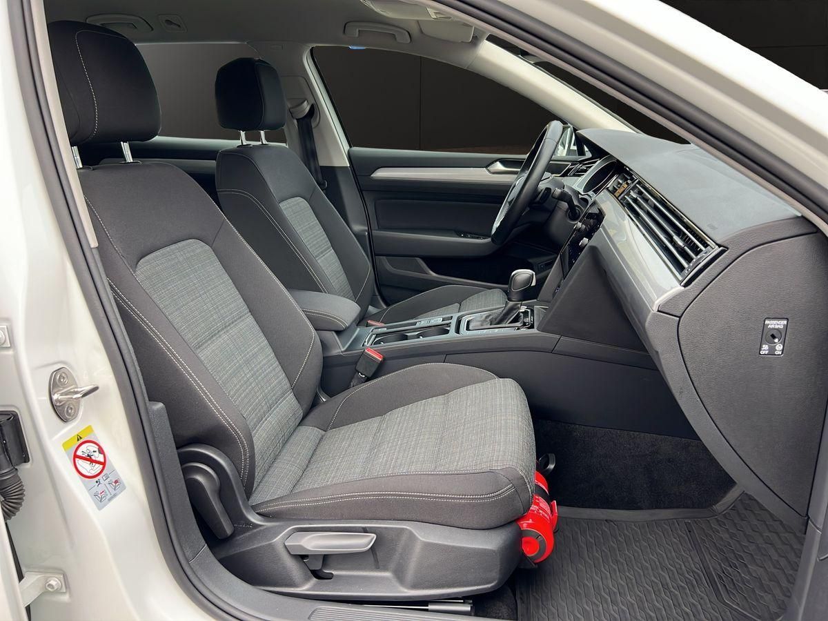 Passat Variant Business 2.0 TDI DSG RFK ACC NAVI