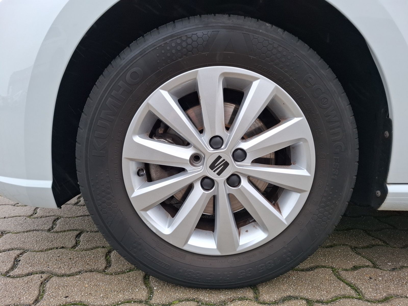 Fahrzeugabbildung SEAT Ibiza TSI Style DSG LED Navi AID ACC RFK SH