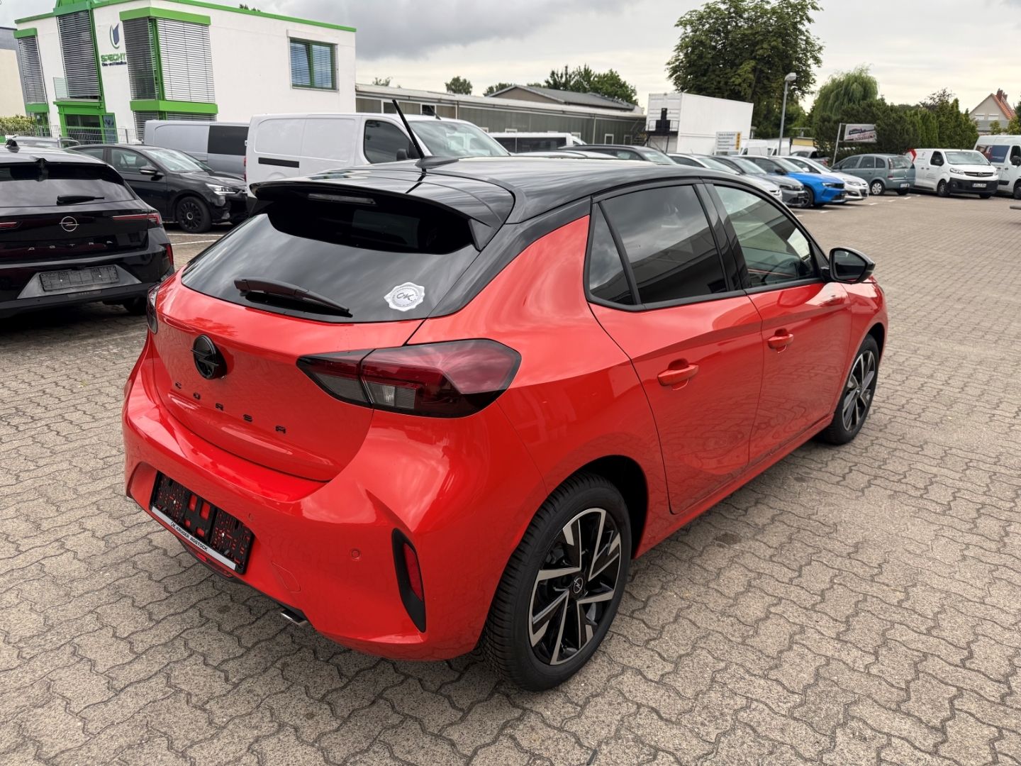 Fahrzeugabbildung Opel Corsa F YES SHZ+LHZ+Allwetter