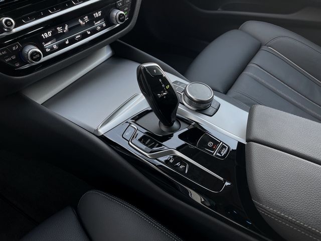 Foto Nummer 10: BMW 530e