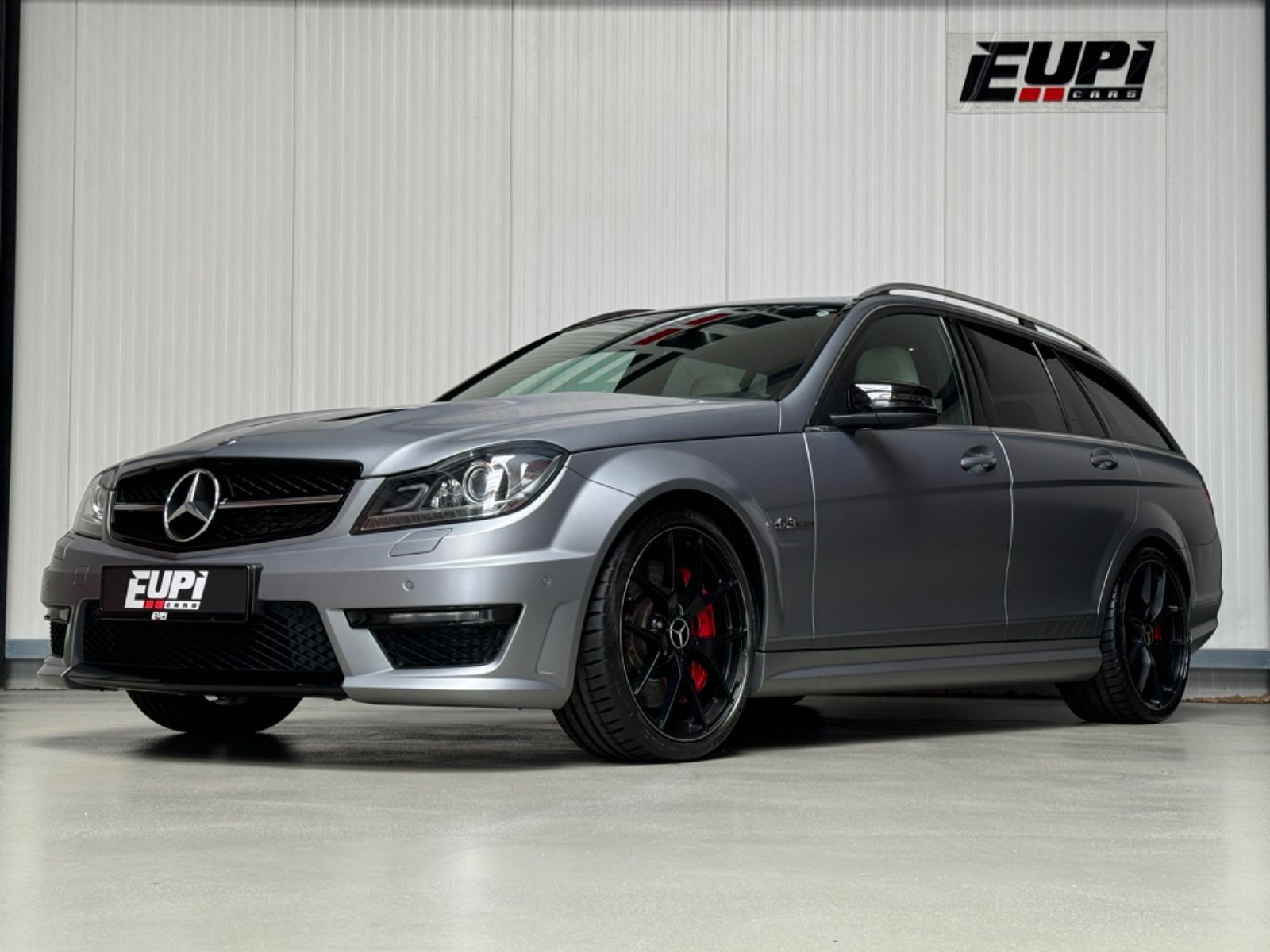 Fahrzeugabbildung Mercedes-Benz C 63 AMG T Edition 507