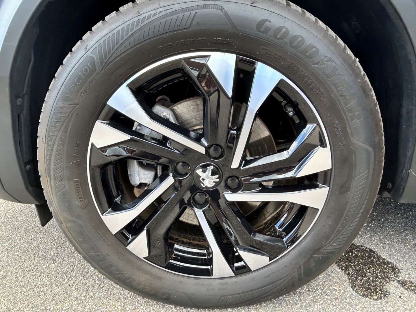 Peugeot 2008 - Bild 13