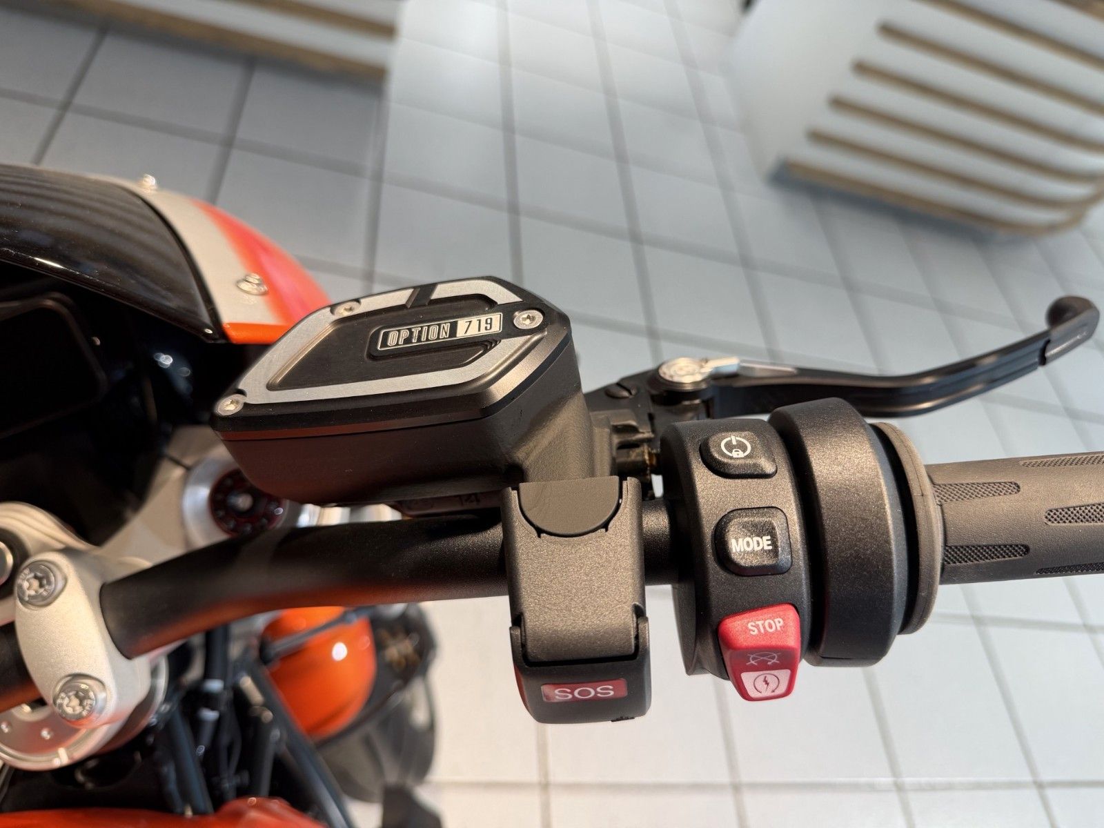 Fahrzeugabbildung BMW R 12 nineT S Option719