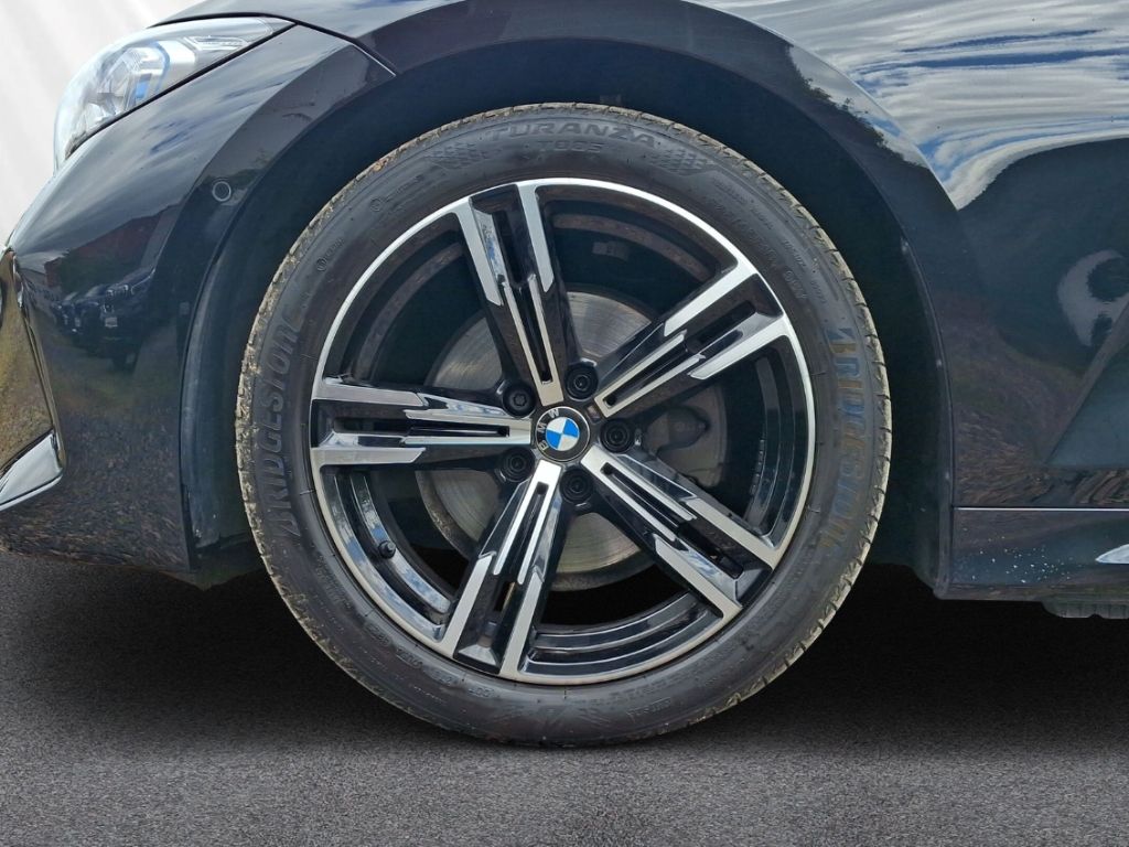 BMW 320 d touring M-Sport Panorama h&k adapt. LED foto 7