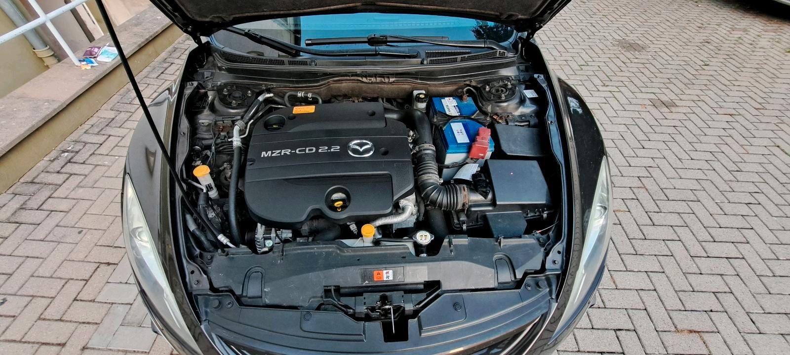Mazda 6 2010 — вигляд ззаду