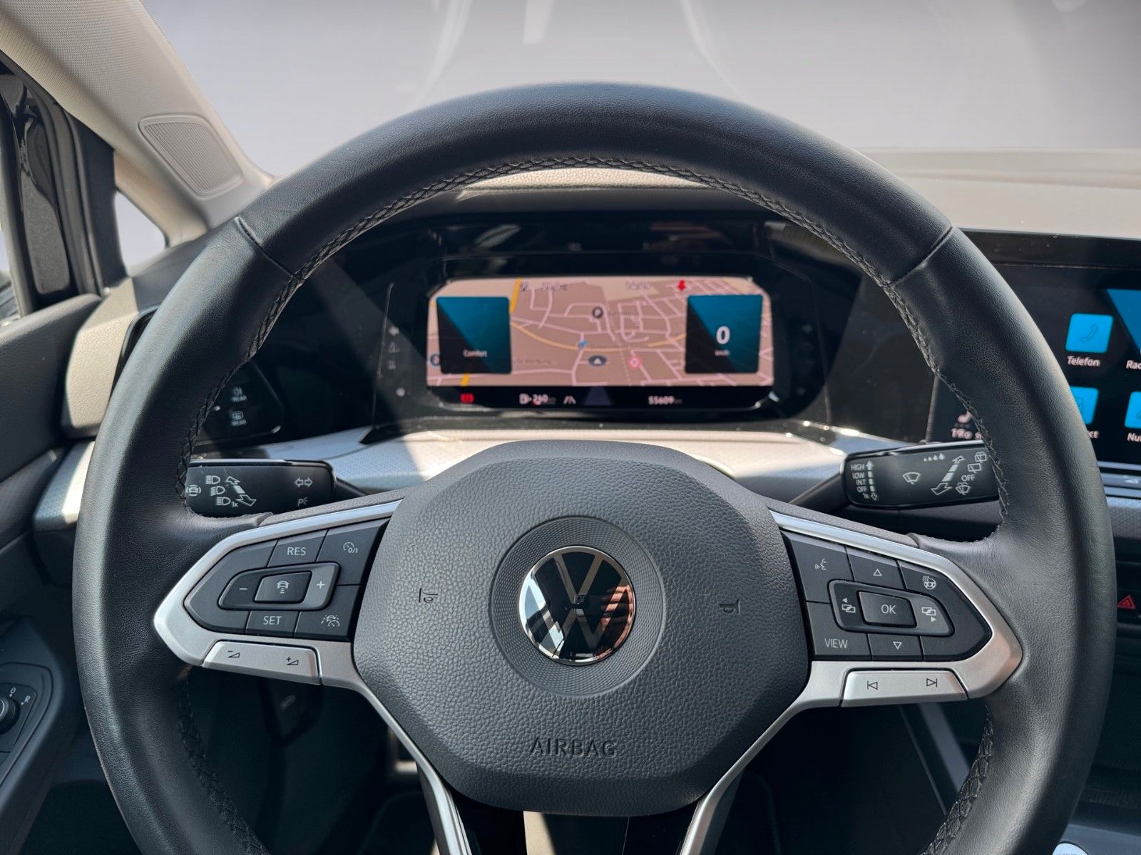 Fahrzeugabbildung Volkswagen Golf VIII Lim. Active 1.5 TSI