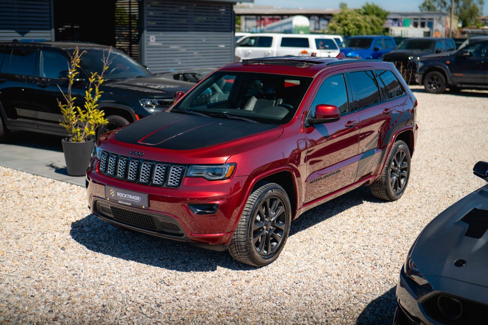 Fahrzeugabbildung Jeep Grand Cherokee 3.6 4x4 Altitude *Pano*CarPlay*