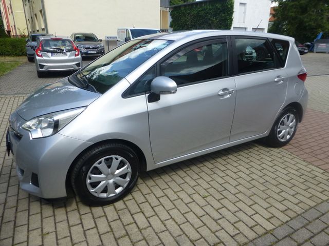 Toyota Verso-S Life