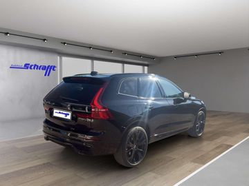Volvo XC60 Plus Black Edition Recharge Plug-In Hybrid 