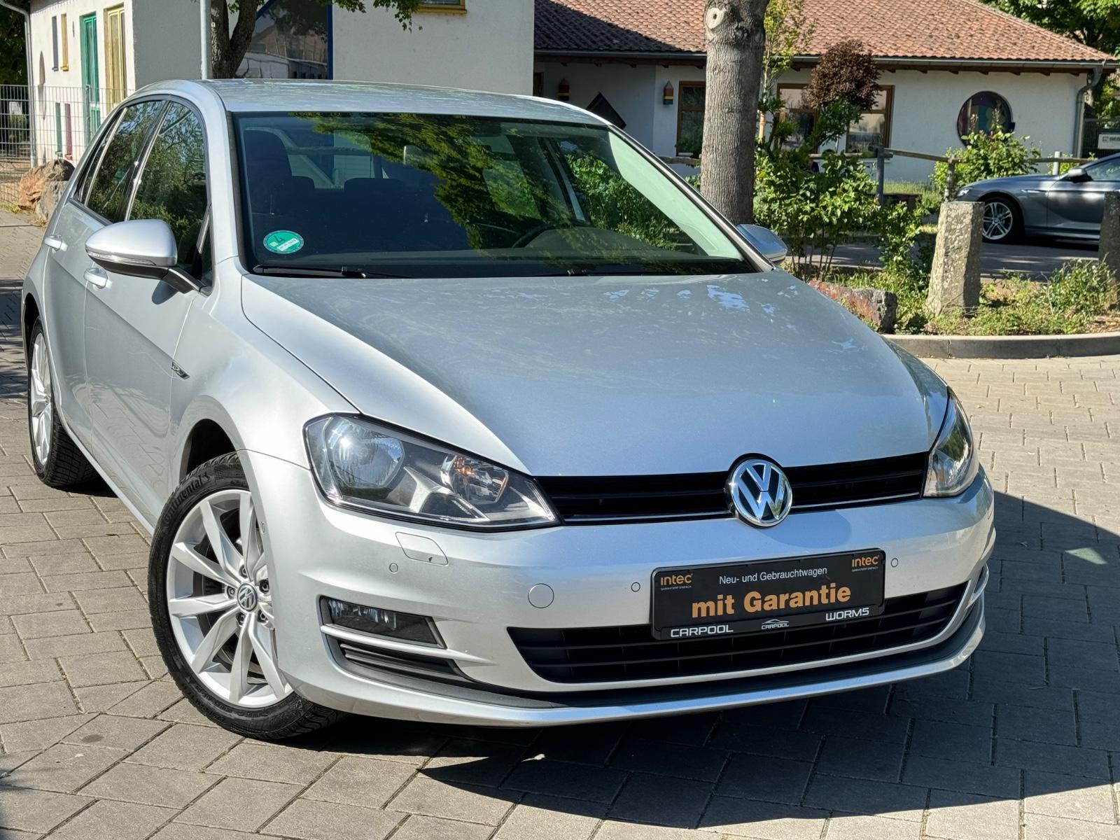Volkswagen Golf VII Lim Cup 2.0TDI BMT NAVI+PDC+SHZ+ALU+MFL