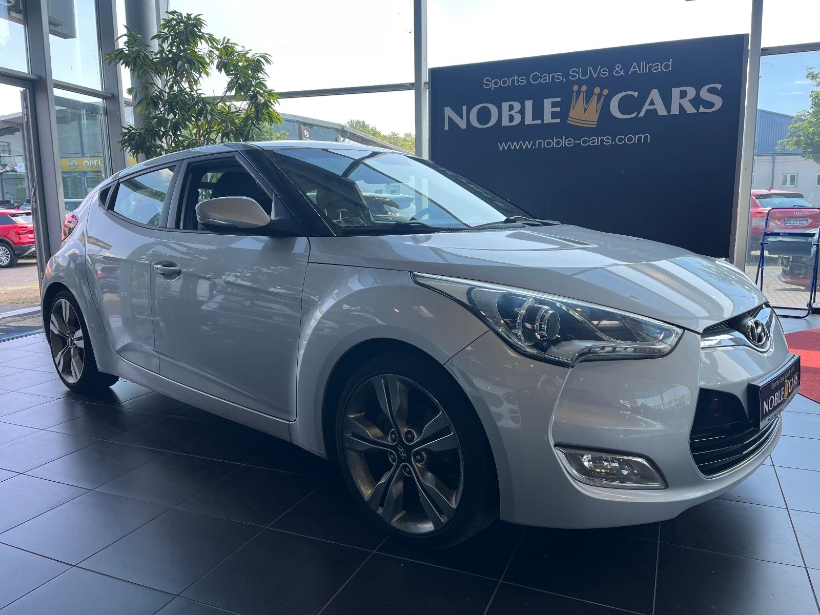 Fahrzeugabbildung Hyundai Veloster blue Premium NAV SHZ ALU