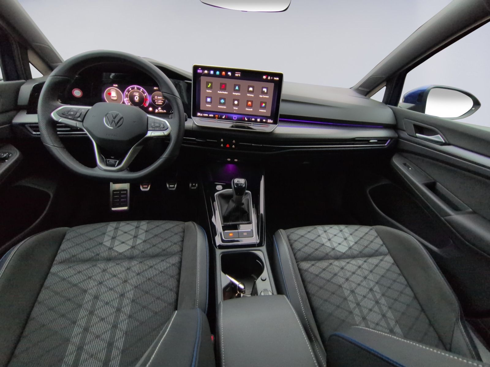 Golf VIII 1.5 TSI R-Line KAMERA+APP+ACC