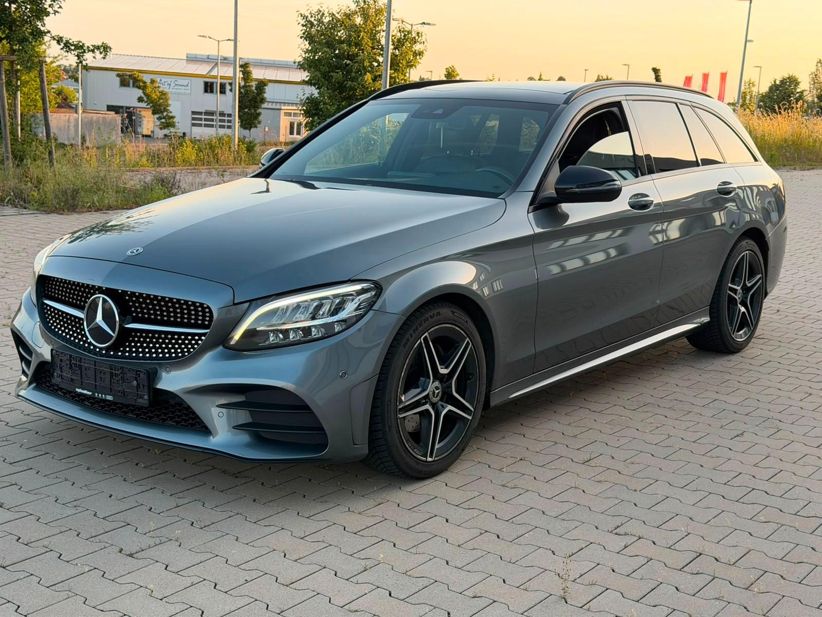 Mercedes-Benz C 220  T-Modell Night Paket AMG Line