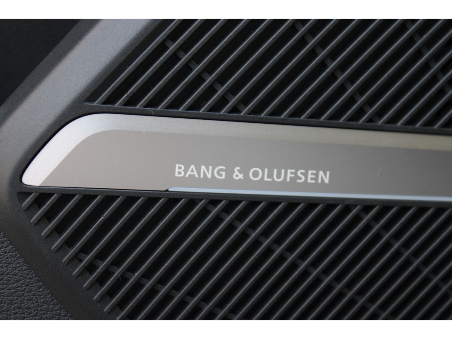 AUDI SQ5 3.0TDI quattro Matrix Pano B&O StHzg 8fach A - Image 13