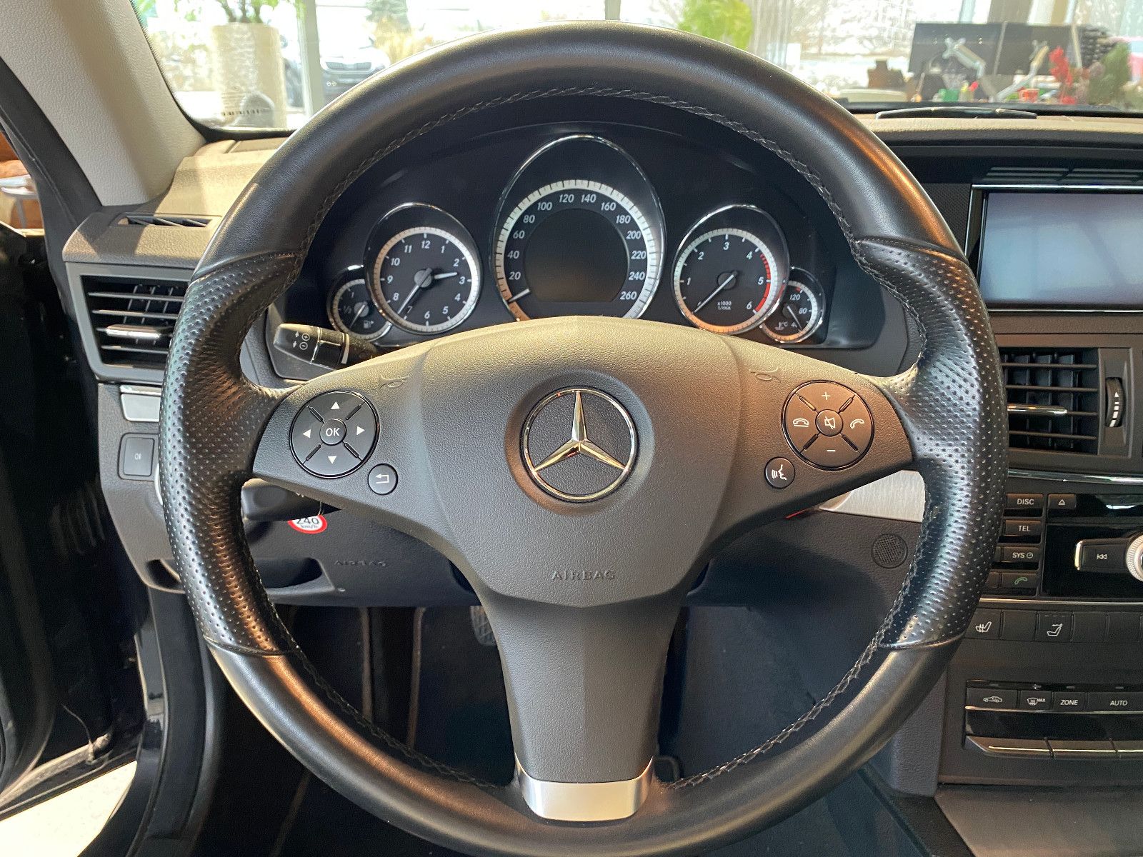Fahrzeugabbildung Mercedes-Benz E 350 E -Klasse Cabrio E 350 CDI 1 A Zustand!