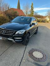 Mercedes-Benz Mercedes ML 350 AIRMATIC  Blue Tec - Mercedes-Benz: Ml Airmatic