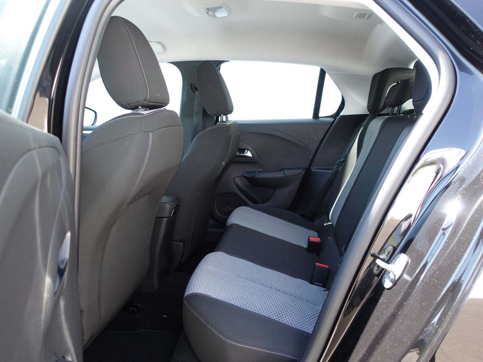 Fahrzeugabbildung Opel Corsa 1.2,Kamera,Sitzhz,Allwetter,LED,DAB,16"Alu