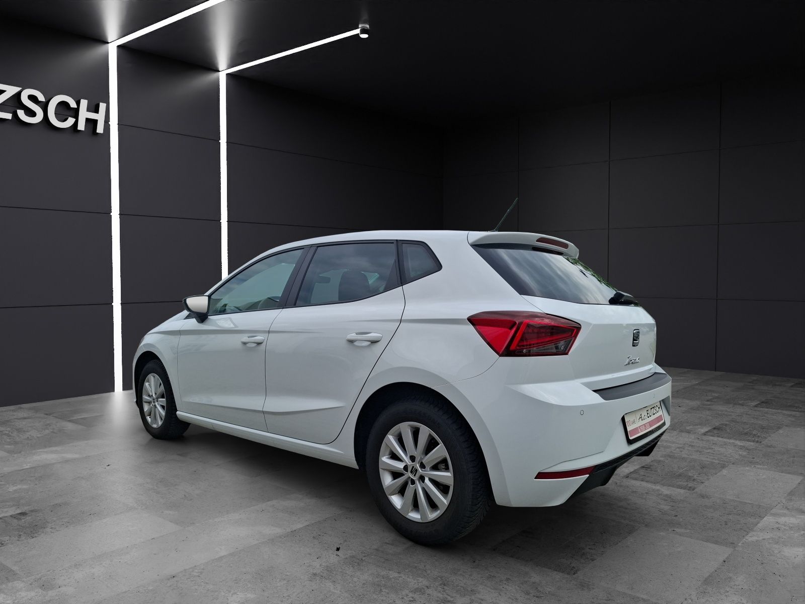 Fahrzeugabbildung SEAT Ibiza TSI Style LED Navi ACC VC RFK SH LM