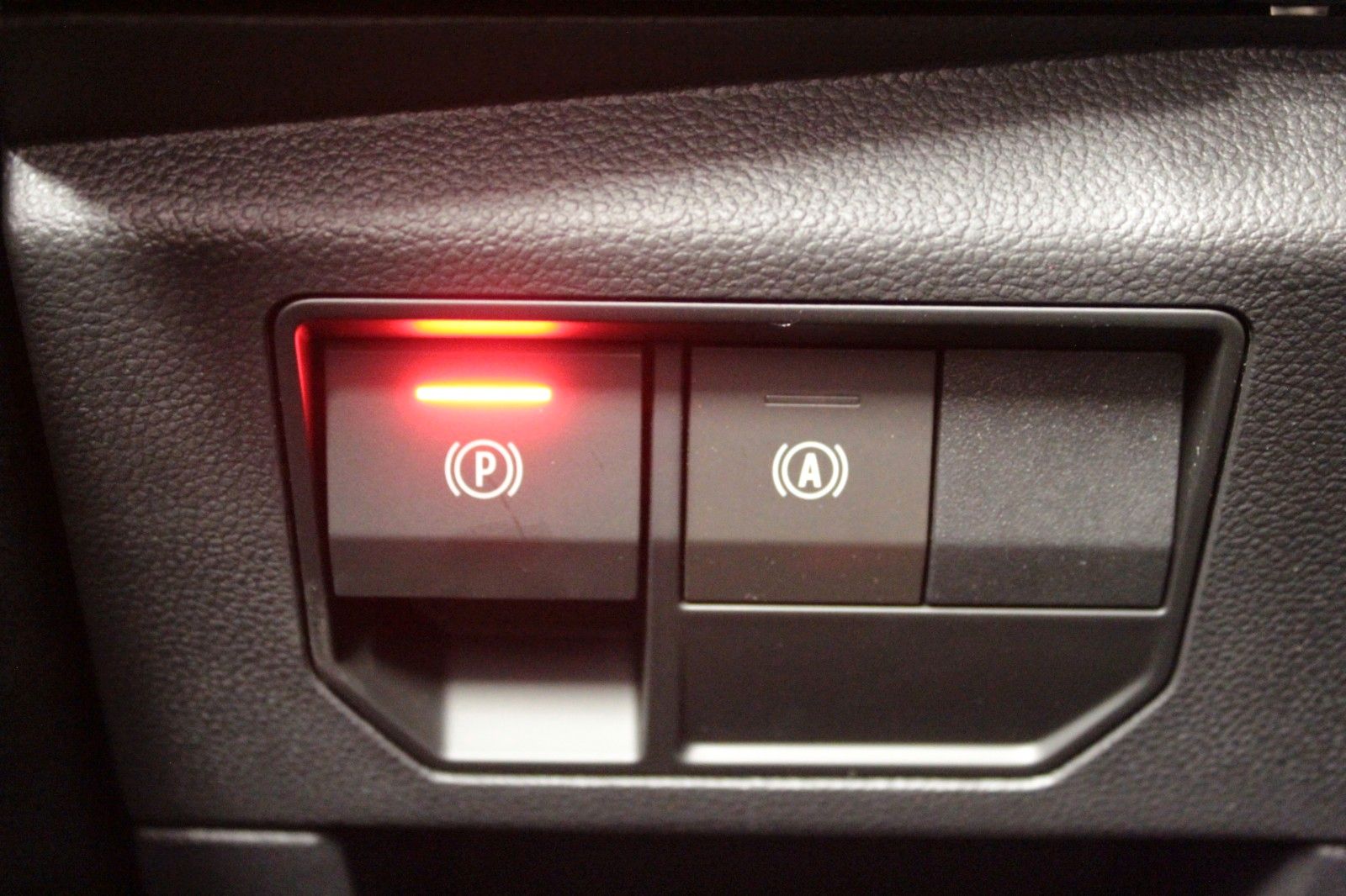 Fahrzeugabbildung Renault Austral Mild Hybrid 160 Esprit Alpine #15394