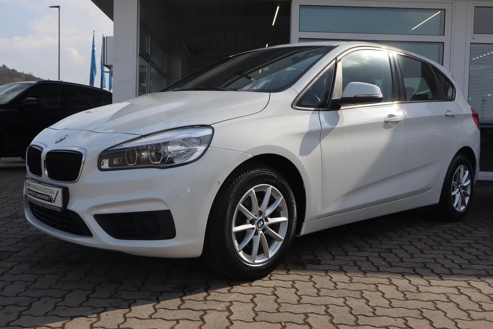 BMW 218i LED/RFK/Navi/Tempomat/SHZ/AHK