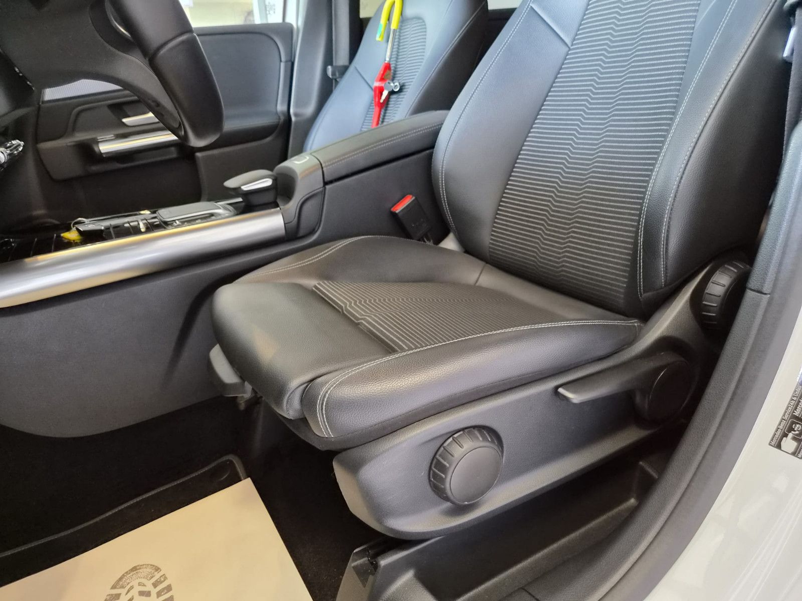 Fahrzeugabbildung Mercedes-Benz B 200d /Automatik/LED/Kamera/NAVI/GARANTIE