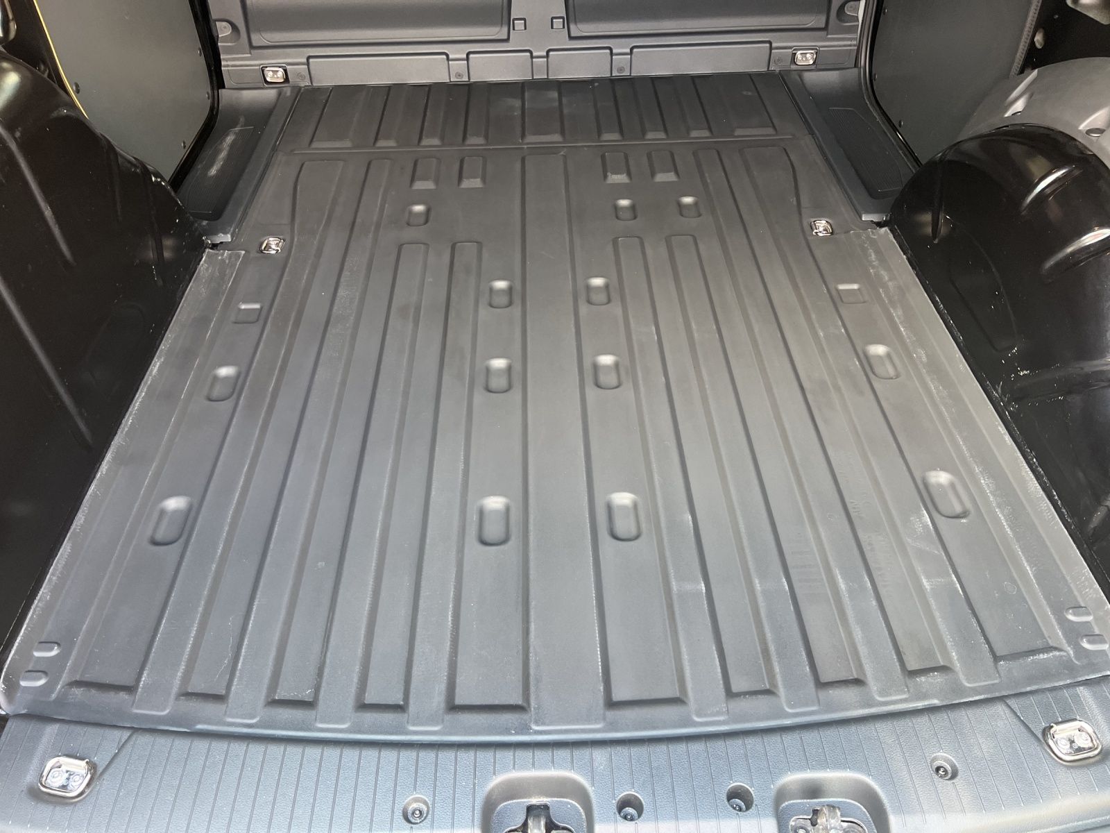 Fahrzeugabbildung Volkswagen Caddy TSI Kasten EcoProfi Klima DAB PDC