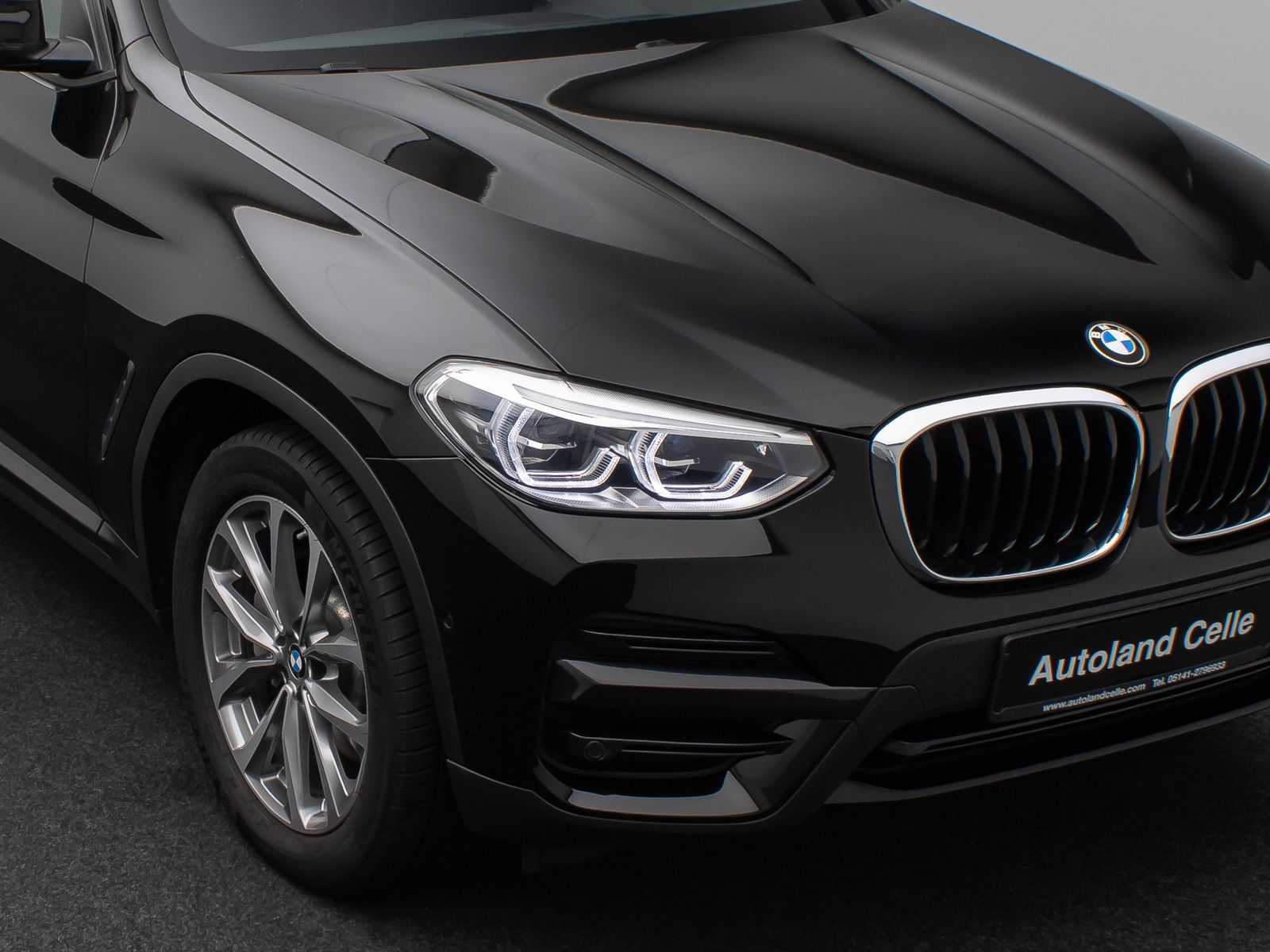 Fahrzeugabbildung BMW X3 xD30e Kamera DAB HiFi Lenkrhzg Komfort Alarm