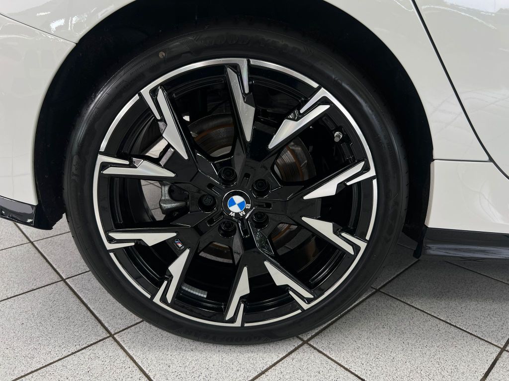 BMW 120 M-Sport*HUD*H-K*ACC*KEYL*SHADOW*TOTW*360°