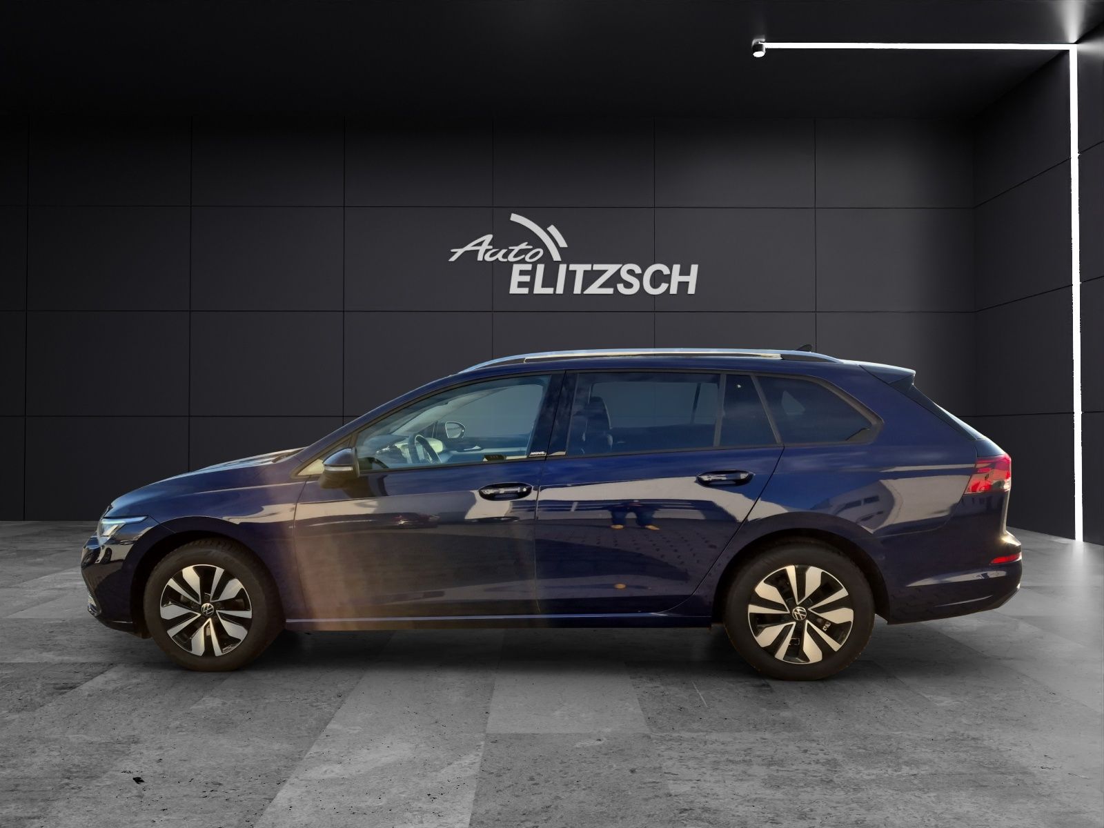Fahrzeugabbildung Volkswagen Golf VIII Variant TSI Move 1,99% LED AHK Navi AI