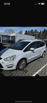 Ford S-Max 2,0 TDCi Titanium PowerShift/Leder/Navi/E5 - Ford S-Max in Bonn