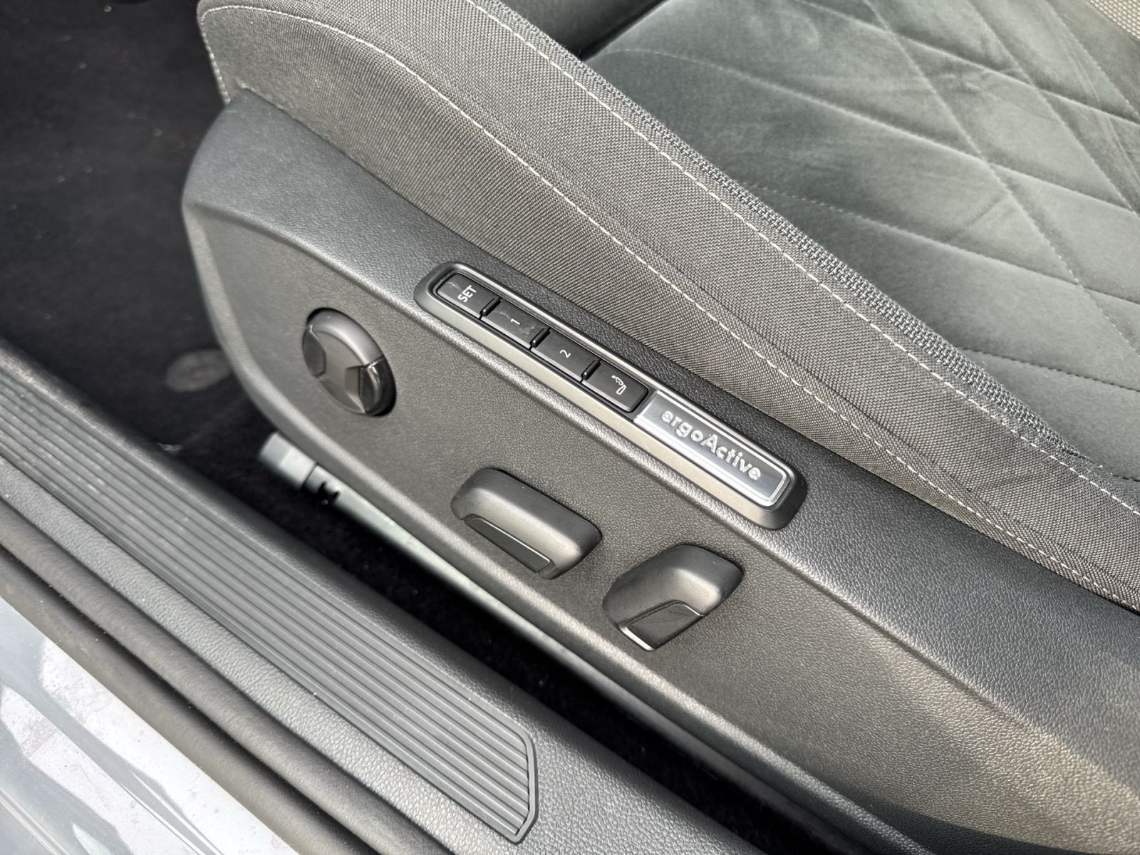 Volkswagen Golf - Bild 24
